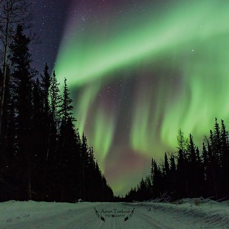 Eileen'S Bed & Breakfast/Guest House Hay River Bagian luar foto